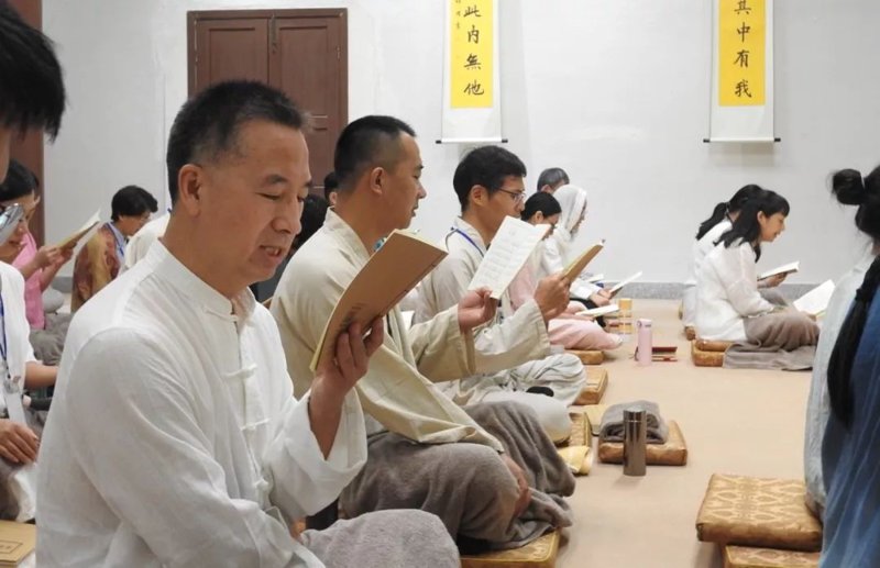 在快节奏的现代生活中,如何实现身心健康的平衡?